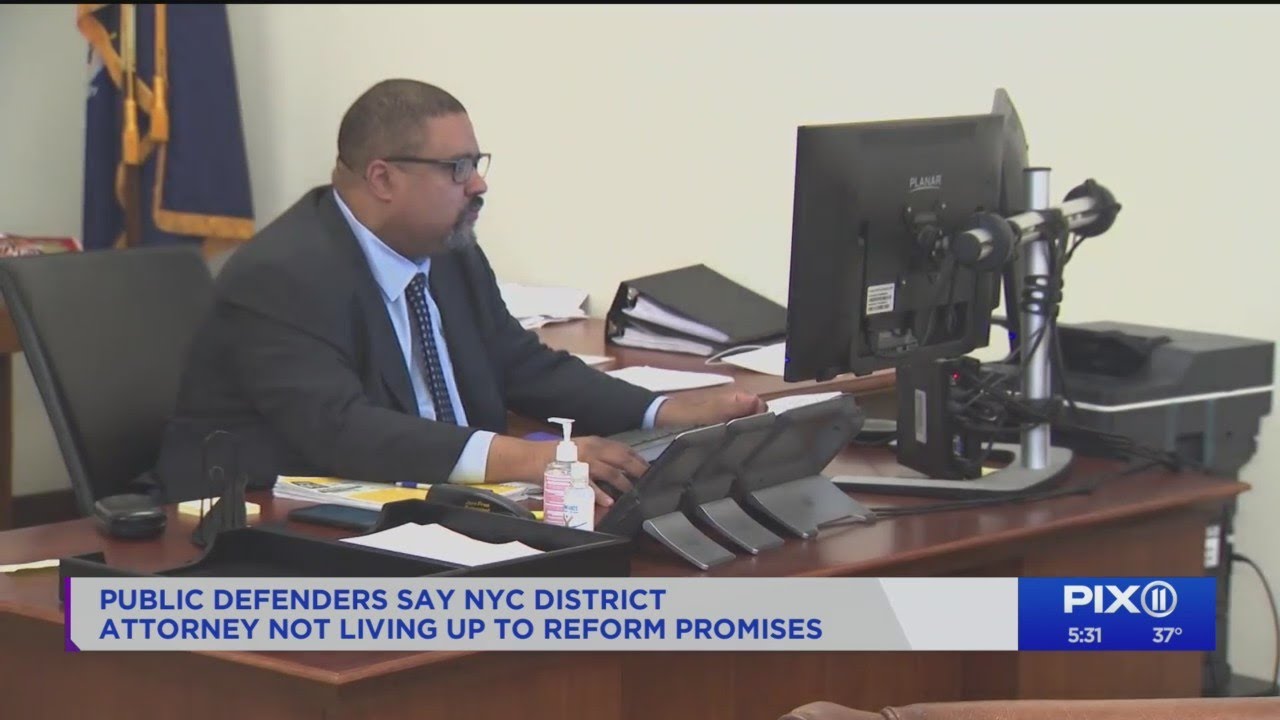 Public defenders: Manhattan DA not living up to promises