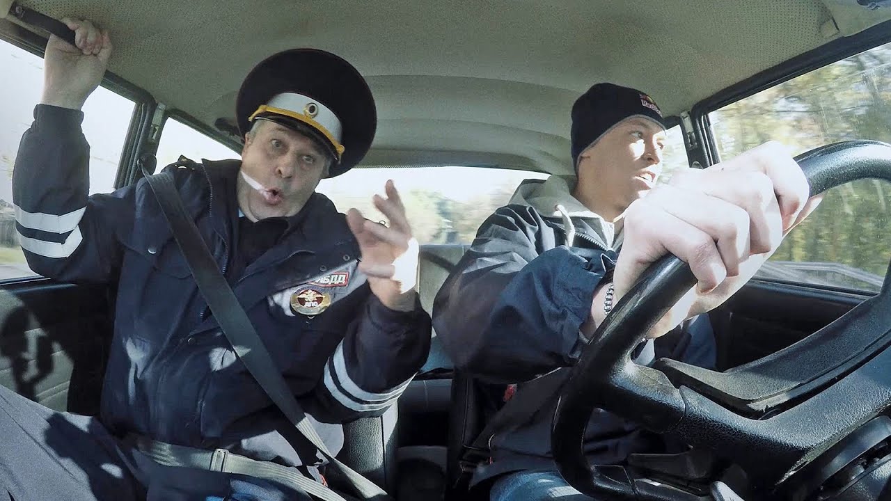 Daniil Kvyat takes his Russian Driving Test