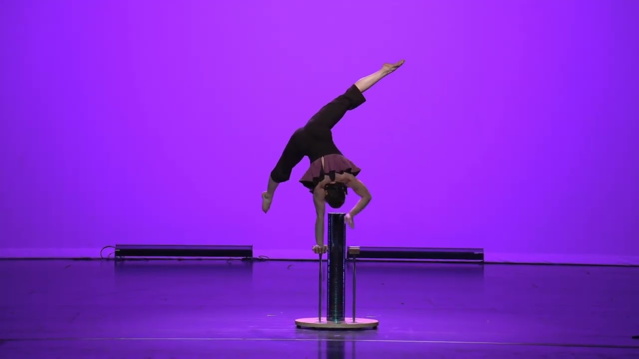 Sierra Rhoades | Foot Juggling