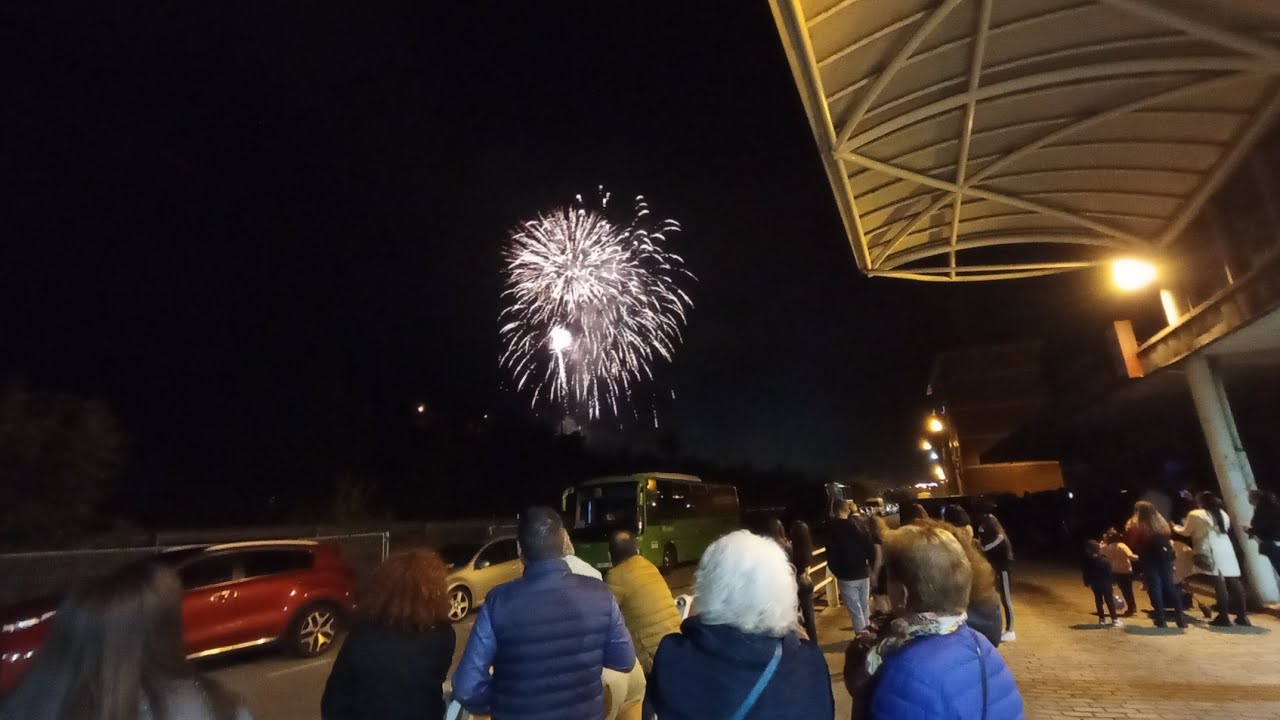 Fuegos Artificiales en Les Feries de La Pola (L.lena), Asturias. Octubre de 2022.