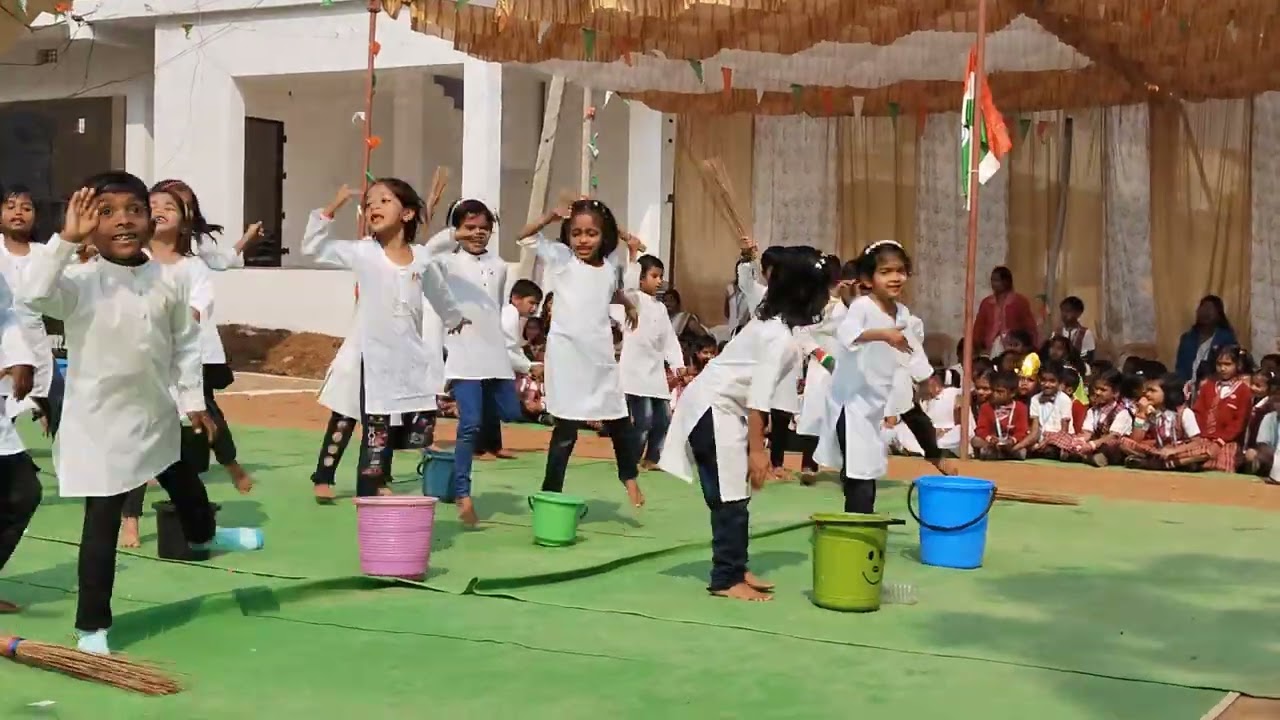 देश भक्ति के ऊपर छोटे बच्चों का डांस आपसे निवेदन है कि like kare