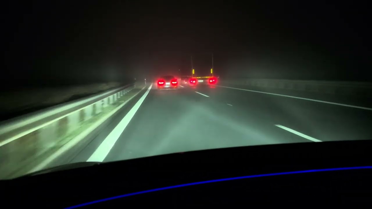 How Good Are the New Tesla Model Y 2026 (Juniper) LED Matrix Headlights? Dense Fog Night Drive Test