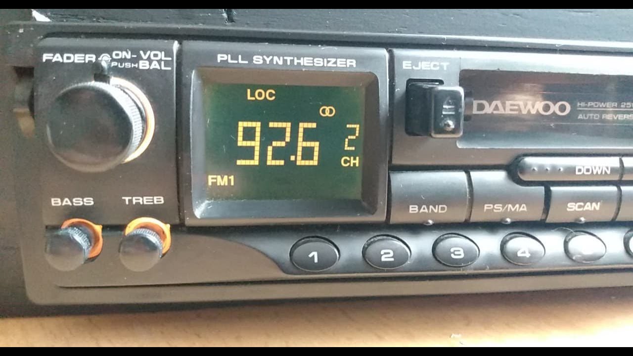 Deawoo AKF - 9255V Radio samochodowe / Old car radio cassette player test