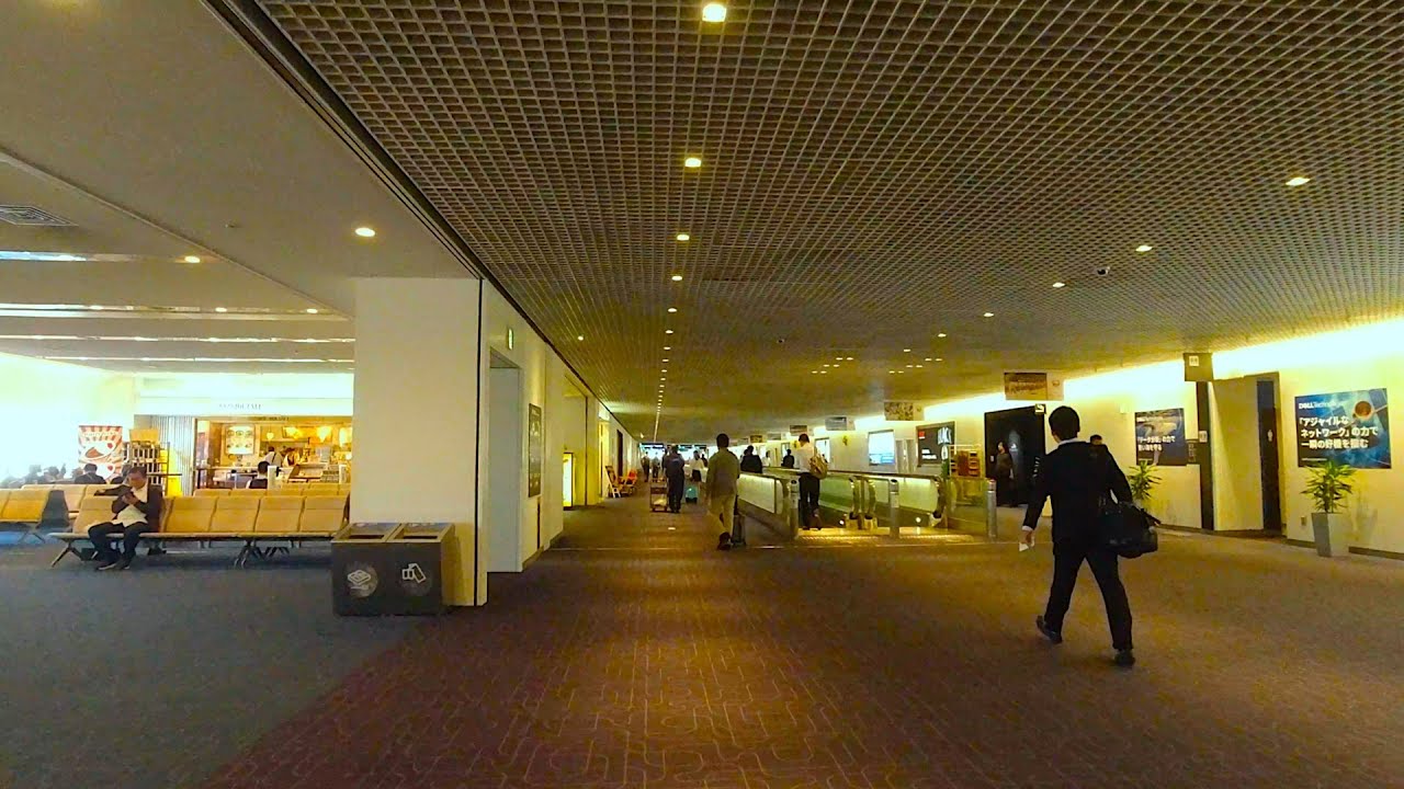 Tokyo walk -  Haneda Airport Terminal1 / an Airside (羽田空港 第一ターミナル 制限区域内) - 4K