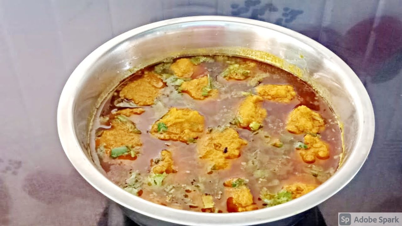 Steamed chana dal vada with gravy or healthy option without gravy