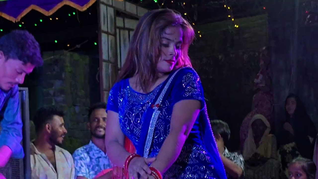 ডিজে ডান্স মডেল রিয়া 
