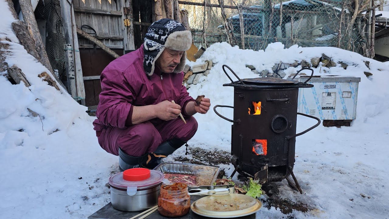 도깨비 눈폭탄 산골집 야외에서 개스통 화덕을 테스트 고기굽기 라면 끓여먹기 다되네 ᆢ