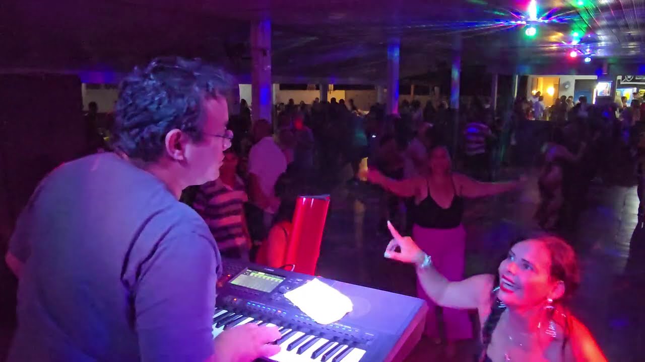 Forró andre Ribeiro  em  Friburgo RJ  CLUBE BOTAFOGUINHO  2 de fevereiro de 2025 vídeo 1