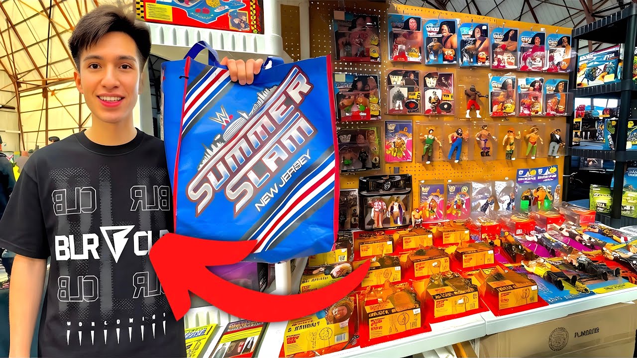 I Found OLD WWE ACTION FIGURES at TOY SHOW! 