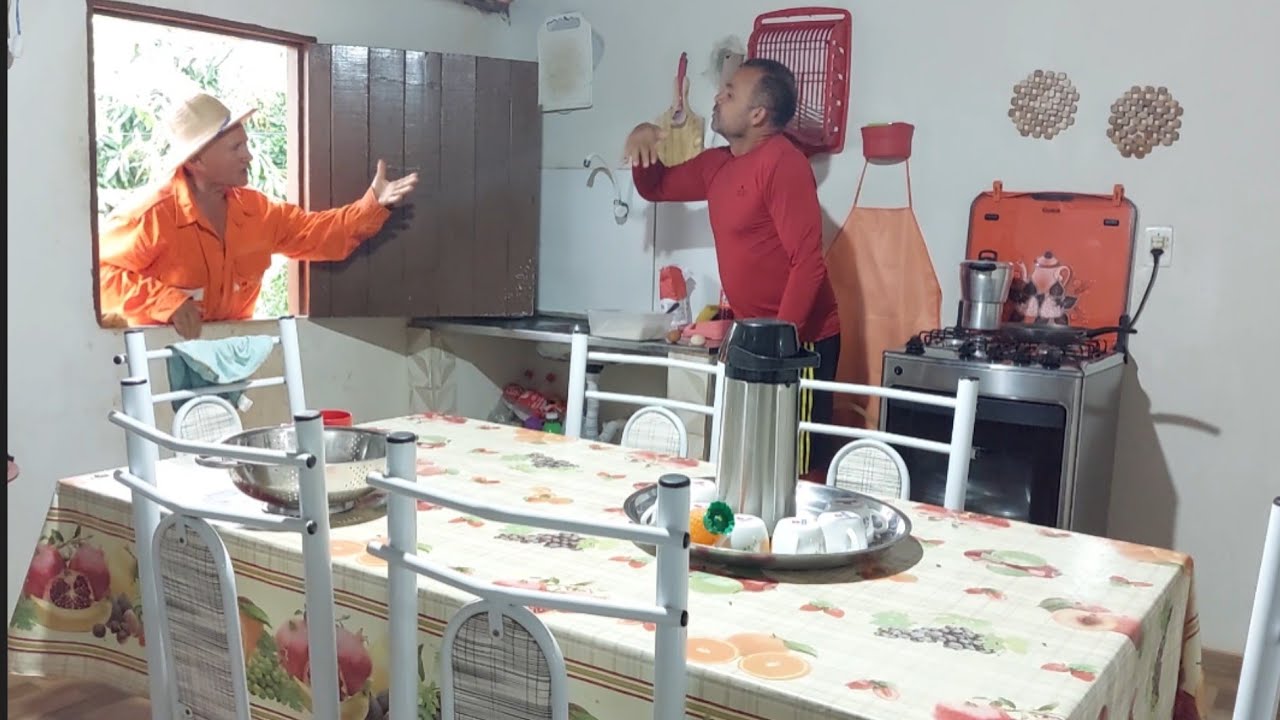 Bastidores  !! Seu Mané carregou as orelhas de pau de Seu Sérgio  !!