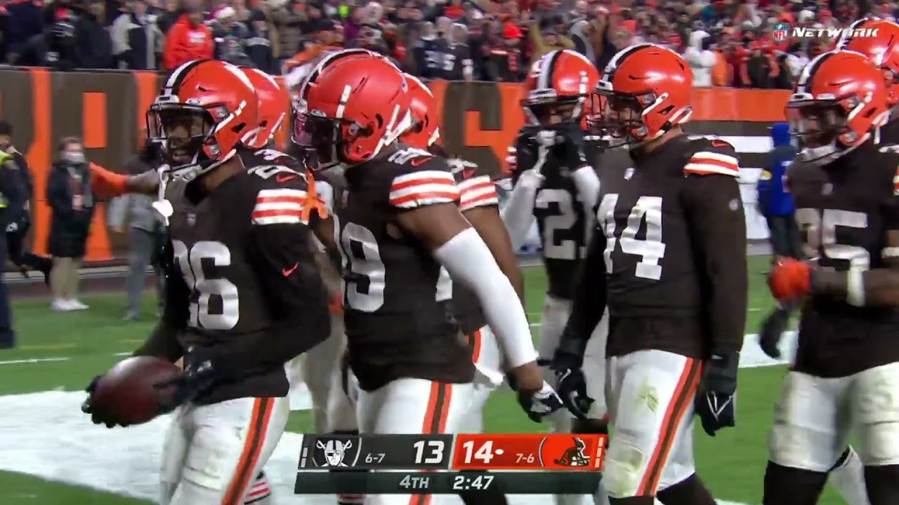 Greedy Williams INT on Derek Carr