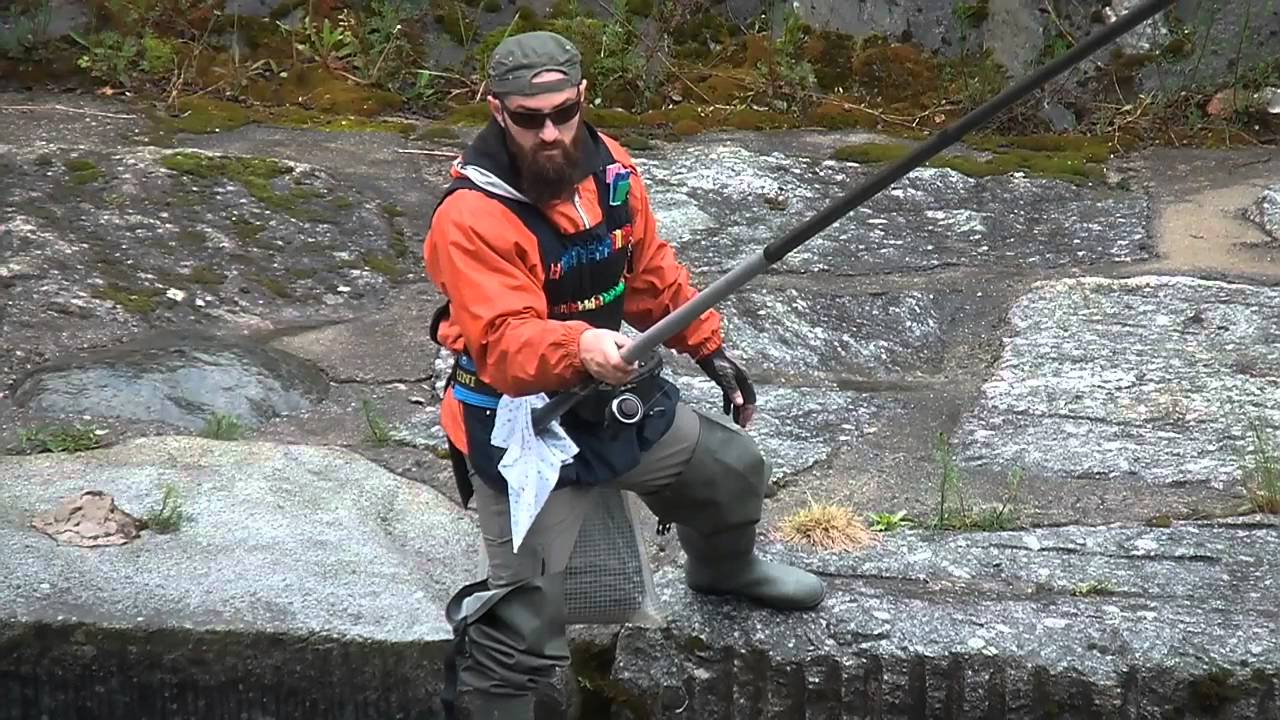 Sondrio gara di pesca torrente Mallero