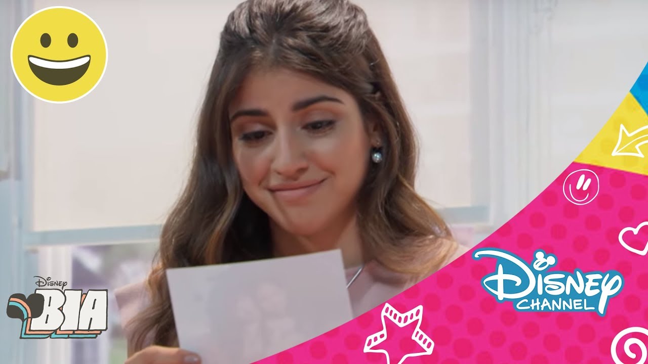 “Bia” a todo ritmo | Disney Channel Oficial