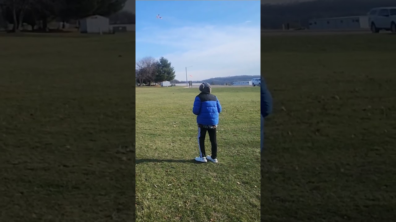 Twisted hobby super lite super extra rc plane outdoor flight maiden flight