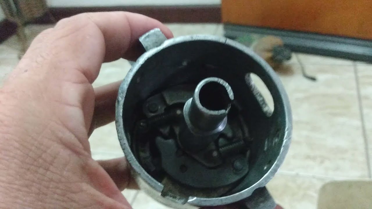 Tipos de avanços de ignição, Distribuidor somente Avanço vácuo centrifugo.
