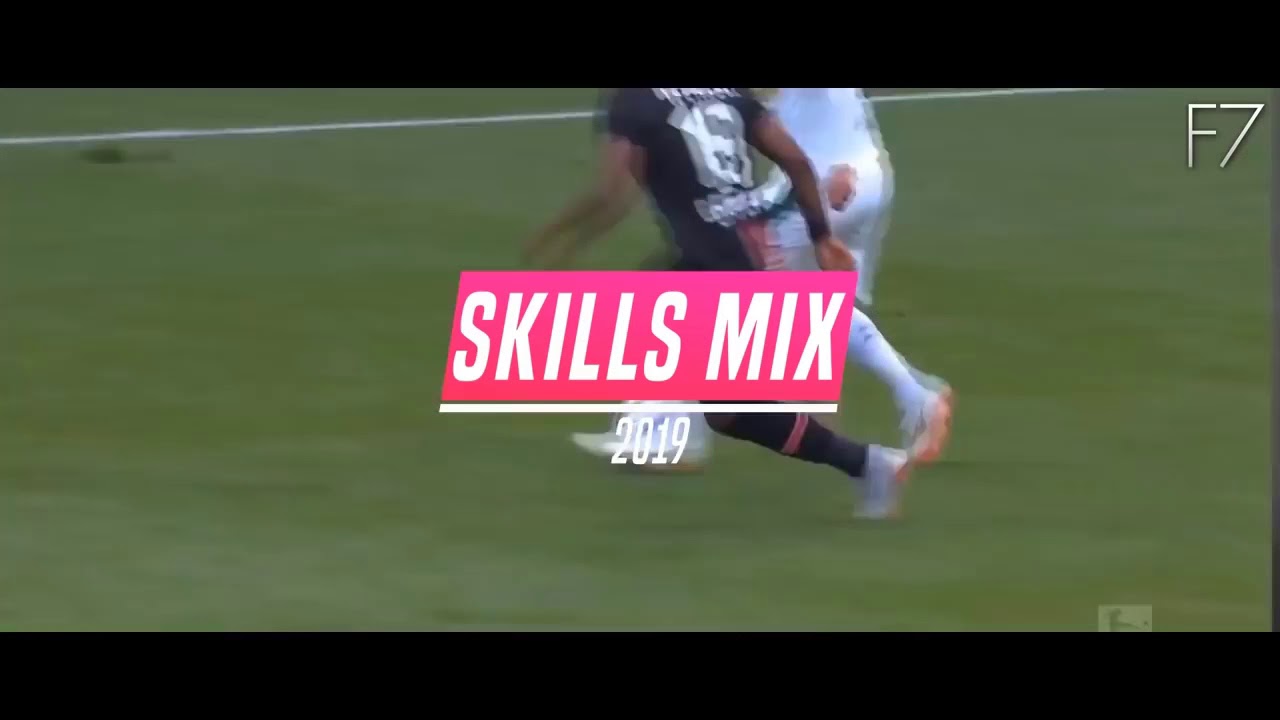 Best Football Skills Mix 2019 - Messi - Ronaldo - Neymar - Mbappe - Bale - Hazard