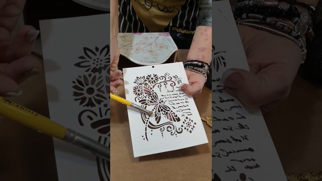 Tecnica de stencil sobre decoupage