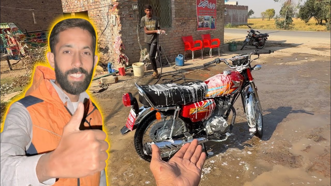 New Bike Ki First Service Pehli Bar Nehlaya | Azmat 