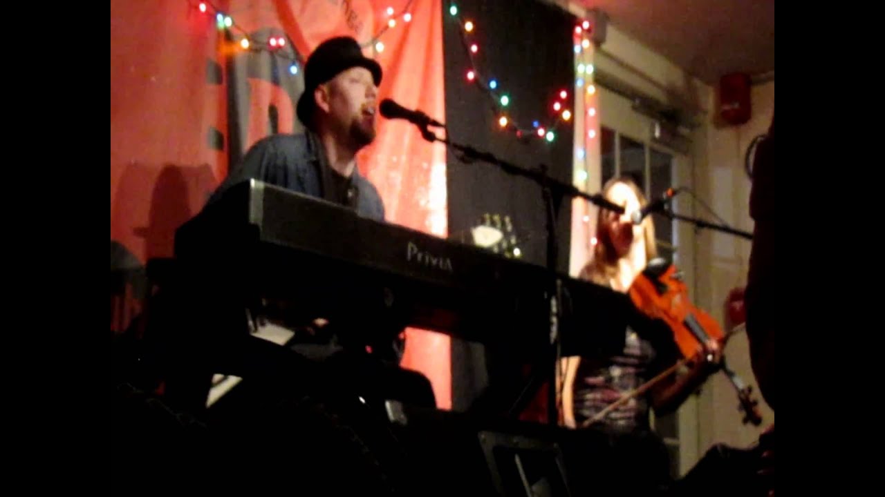 Dwight Ritcher with Hilary McCabe - Move Right