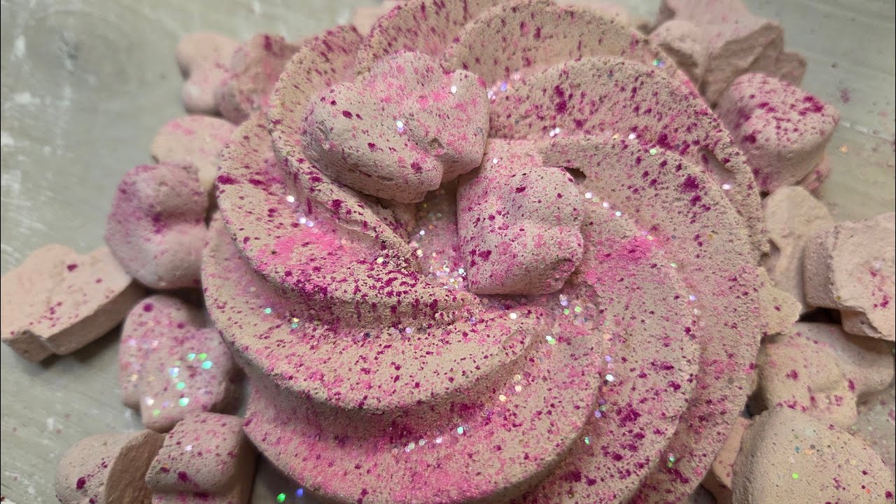 Reformed Gymchalk ASMR : Hearts and Bundt Cakes
