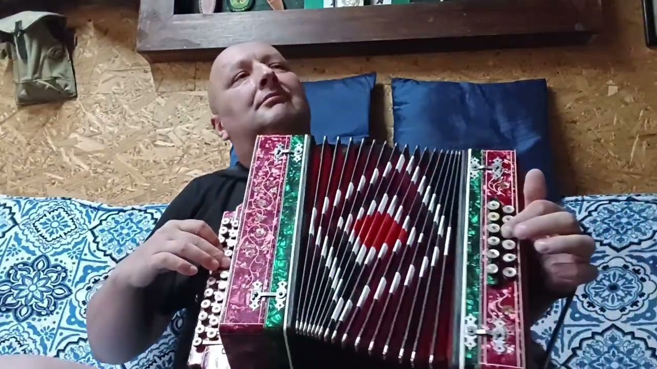 Старинная кустарная гармонь Asdur/Fmoll. Ručně vyrobená řemeslná garmoška - test zvuku.