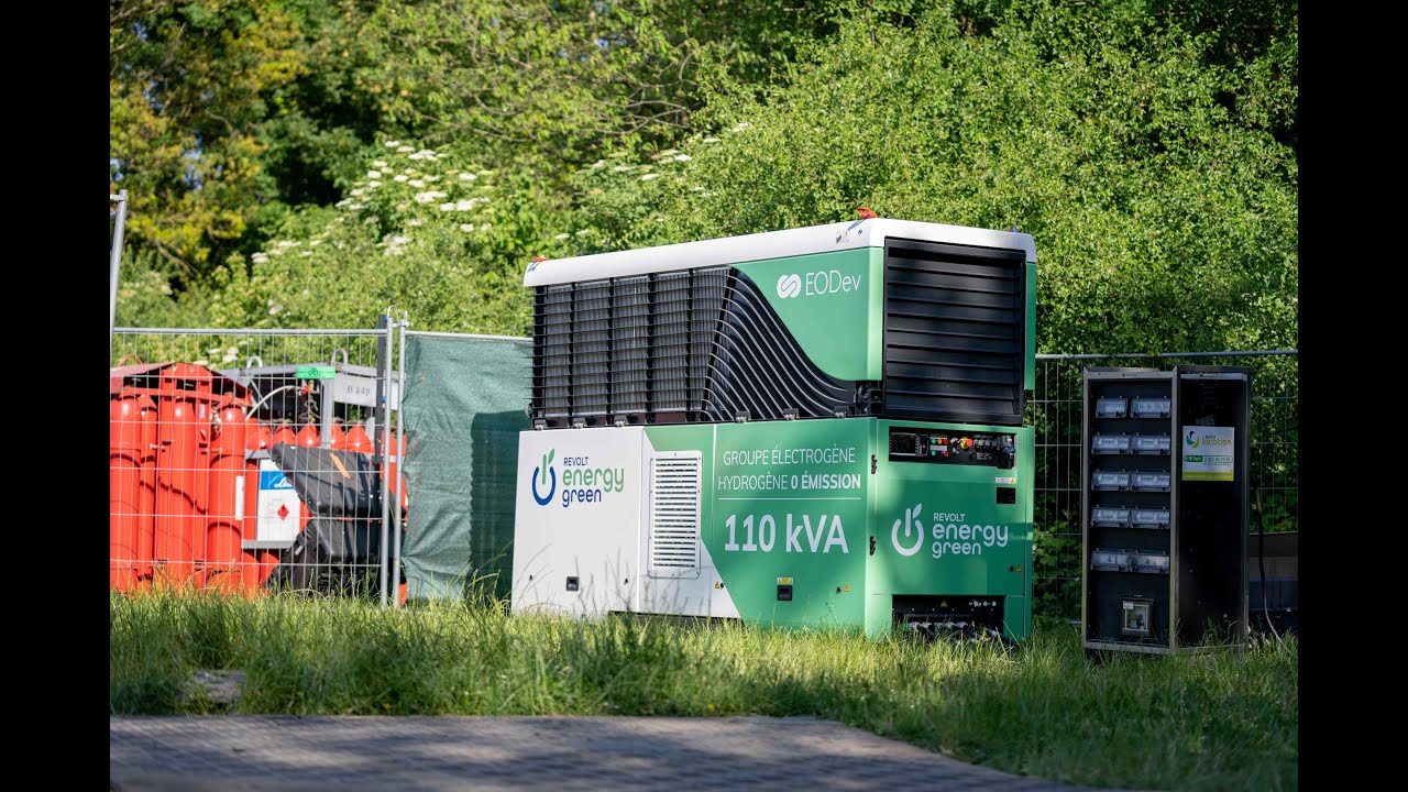 HYDROGEN POWERED - EODev supplies electricity for the PlayGround area at We Love Green !