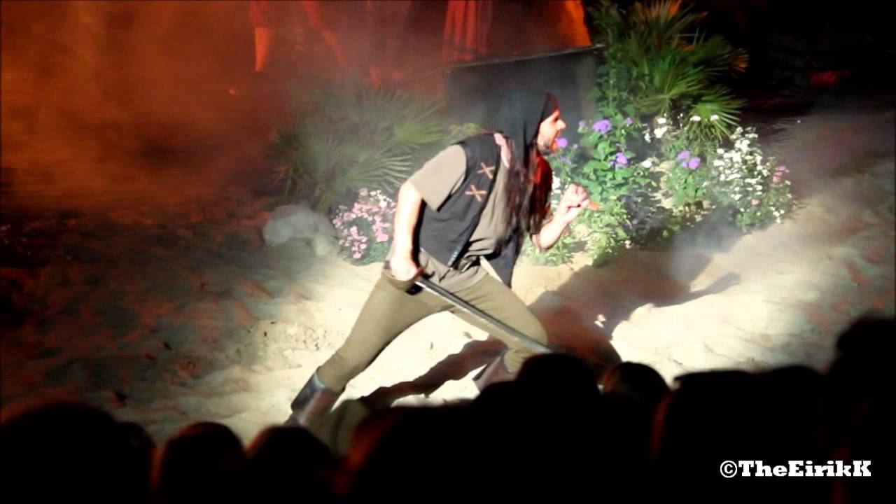 Flammenes Herre fra Kaptein Sabeltann forestilling 2013
