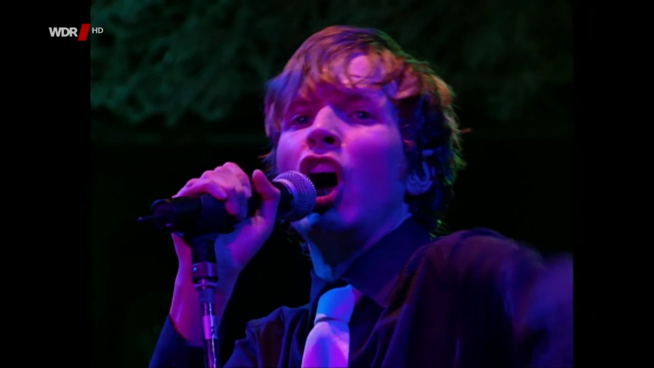 Beck  - Loser - Live Bizarre Festival
