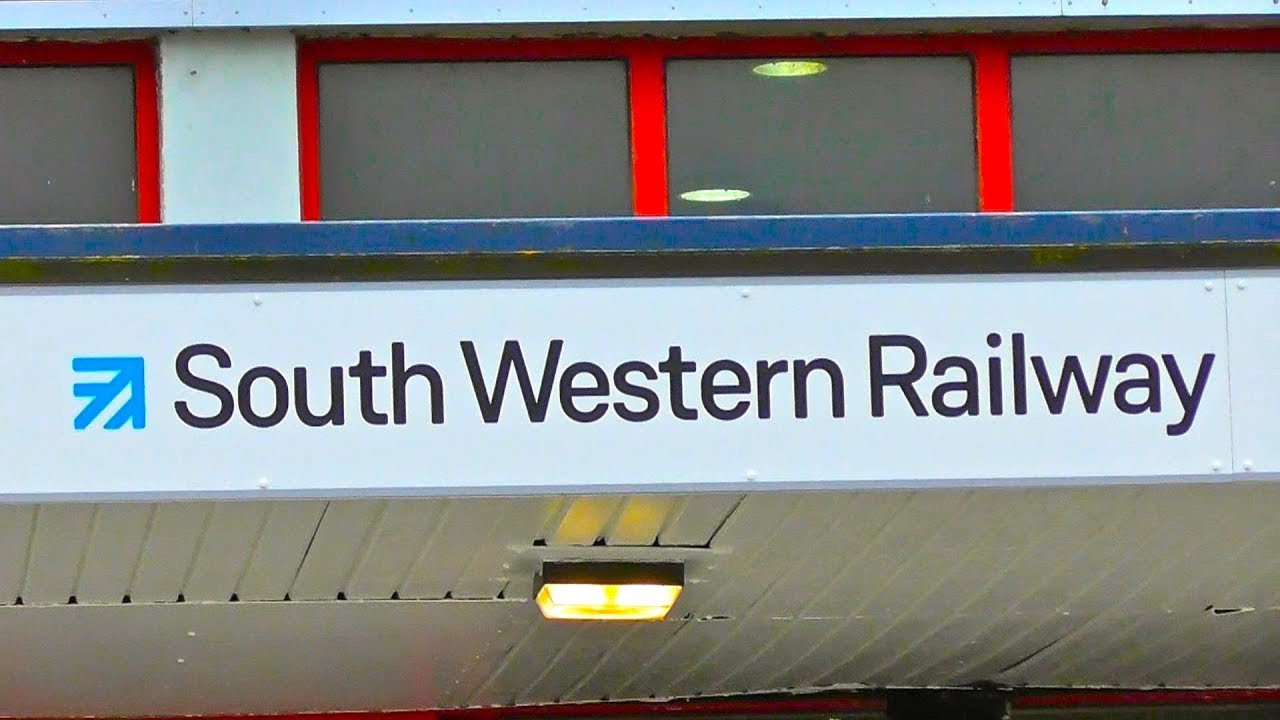 South Western Railway Trains At Portsmouth Harbour - Monday 21st August 2017
