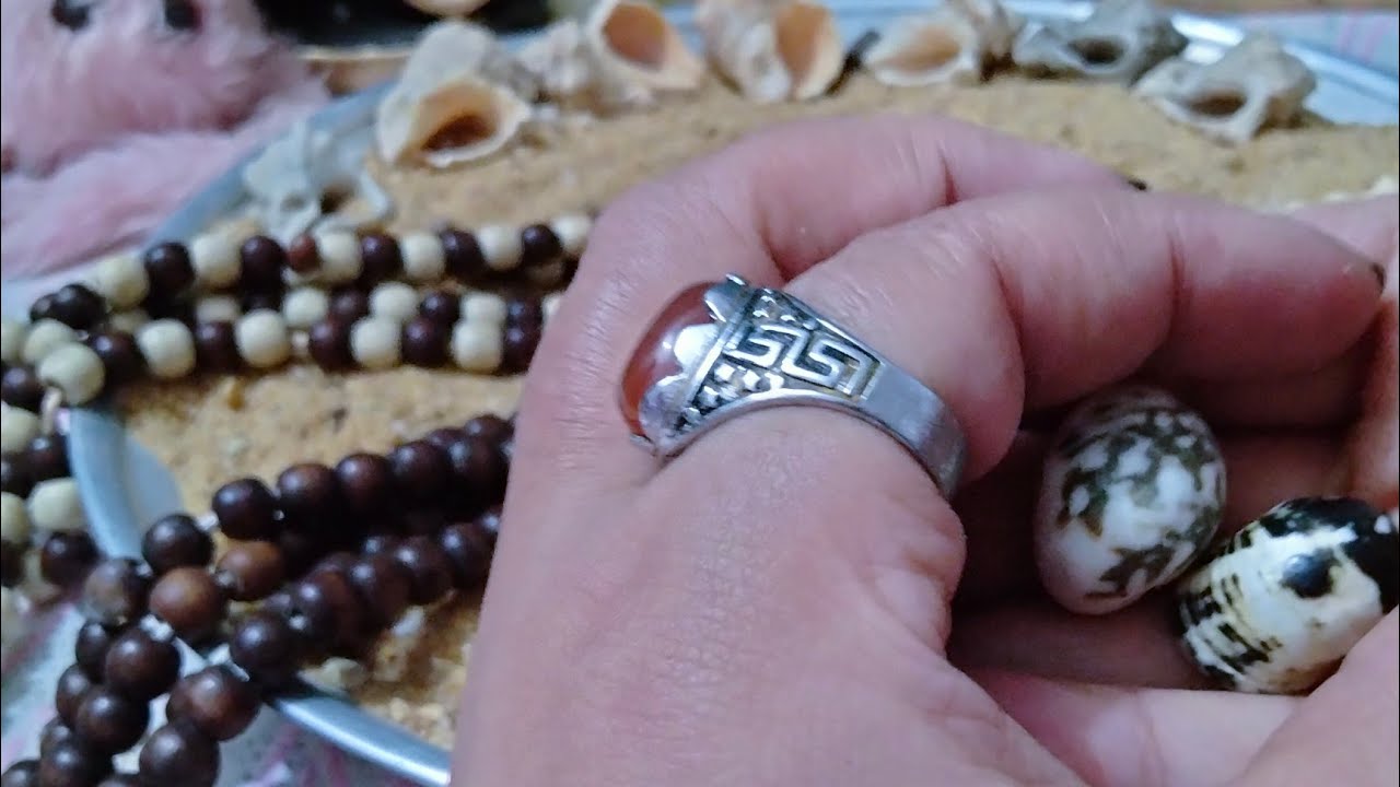 خيره قويه جداً أختر سبحه جزاء من ظلم وعرقل وسحرماجزاءه الان😭 الاظلمك بين الحي والموت حسيبك الله