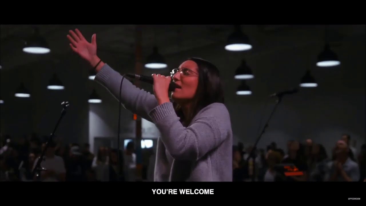 Your Welcome in This Place UPPERROOM Worship Moment 11.15.2020 Elyssa Smith