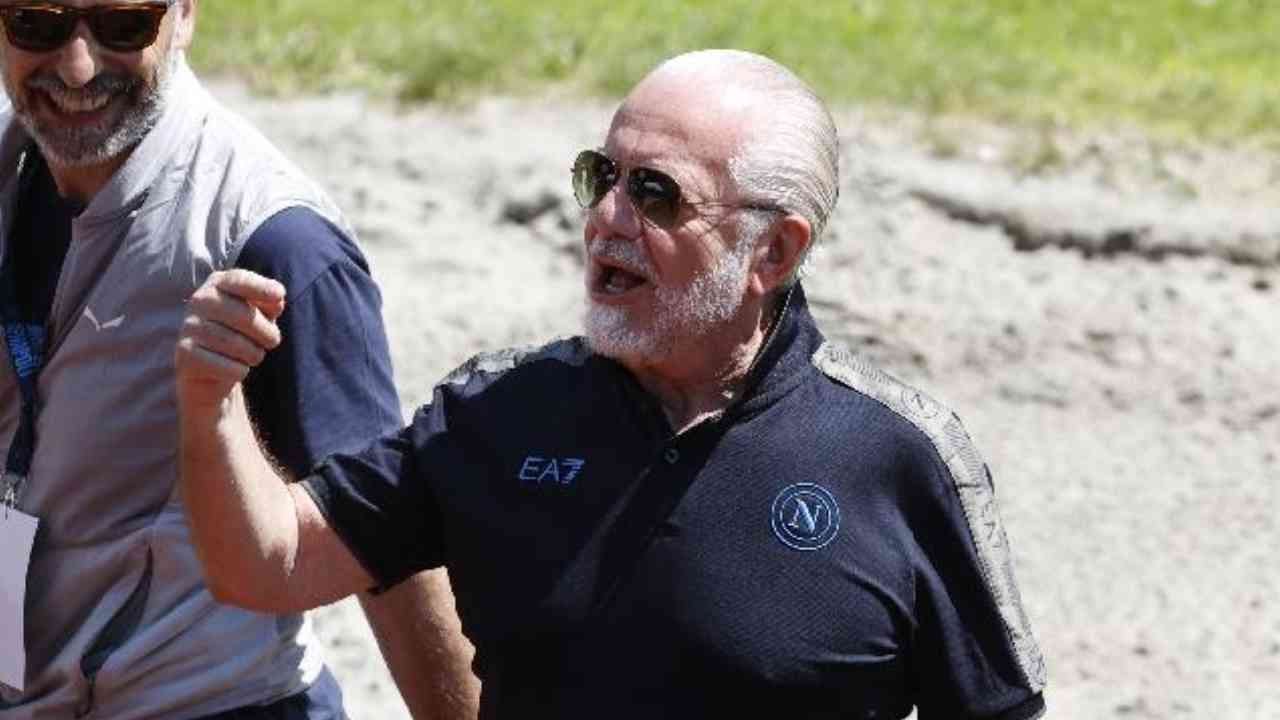 DE LAURENTIIS piomba in campo, sentite cosa urla ai tifosi! 💙🙌