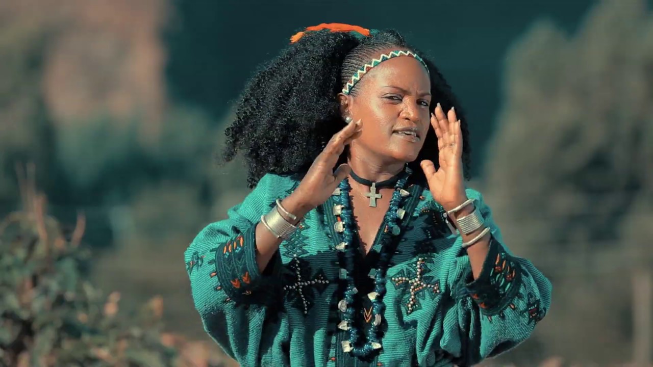 Emebet Mekonen / ሻደይ / ሶለል አሸንዳዬ - New Ethiopian Music 2019 (Official Video)