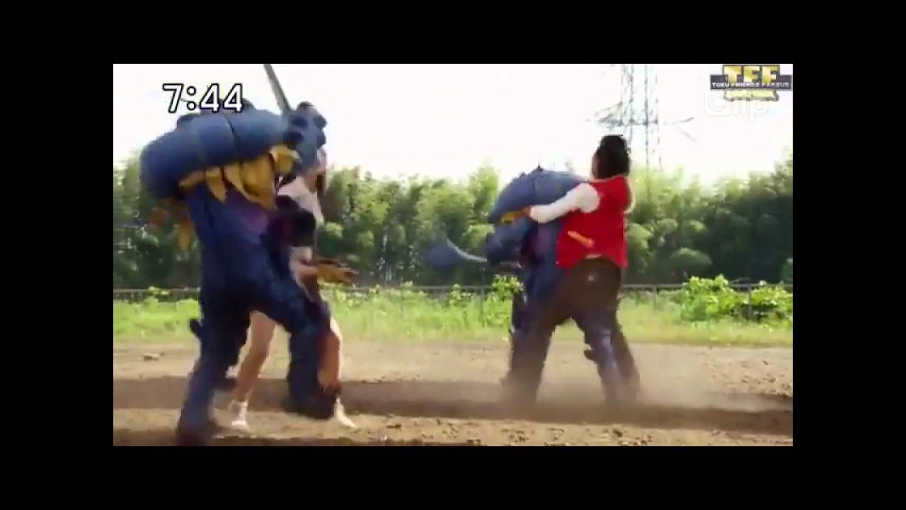 キョウリュウピンク　fight！