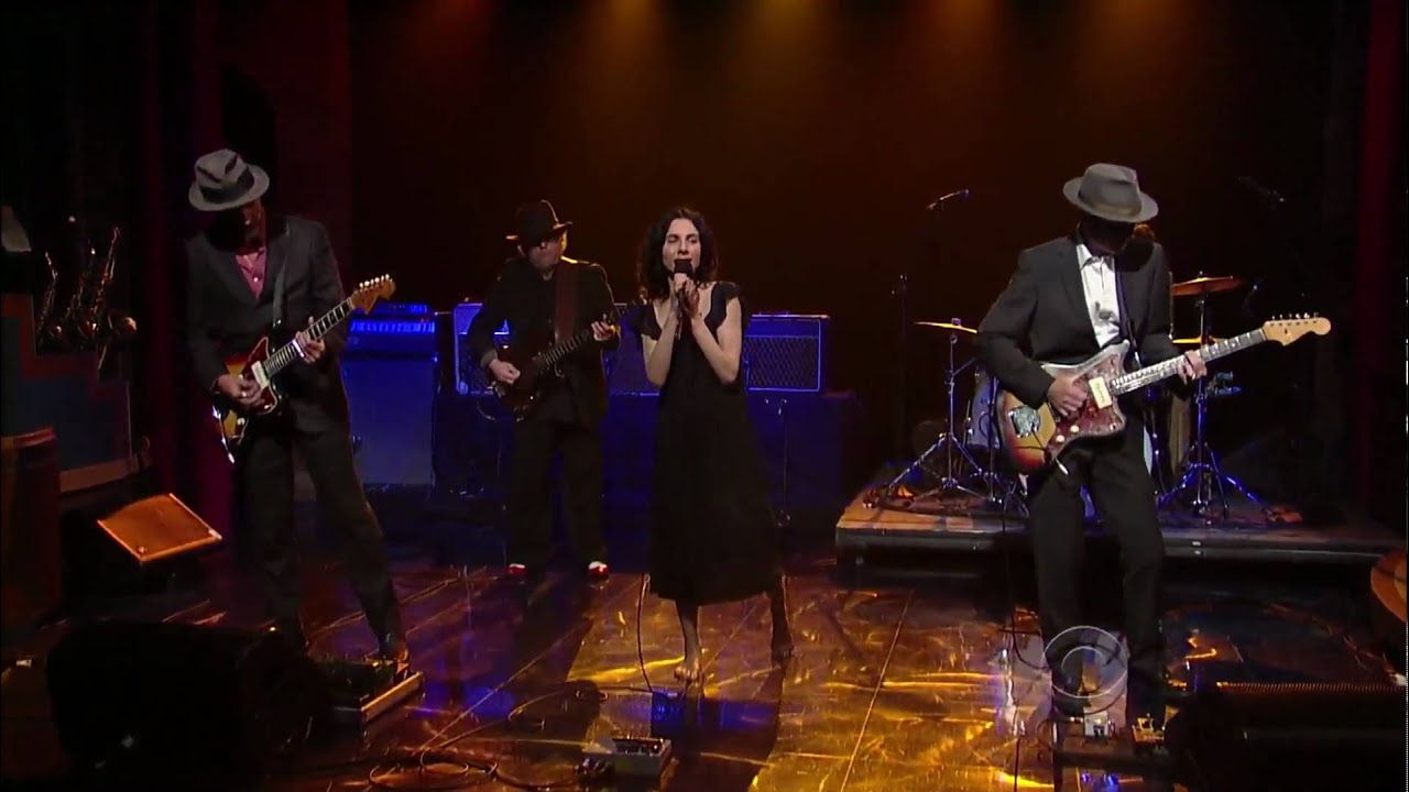 PJ Harvey & John Parish - Black Hearted Love (06/12/09 - Letterman) HD
