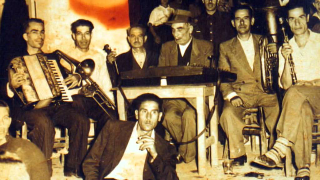 Μ' ΑΓΑΠΑΣ ΓΑΡΟΥΦΑΛΙΑ ΜΟΥ (Αγιάσος Λέσβου) - Νησιώτικα τραγούδια