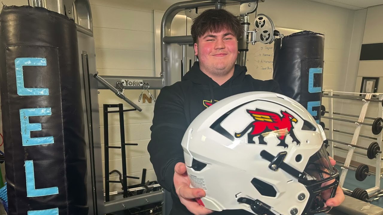 Guelph's James Lundvall signs with his hometown team in OUA football