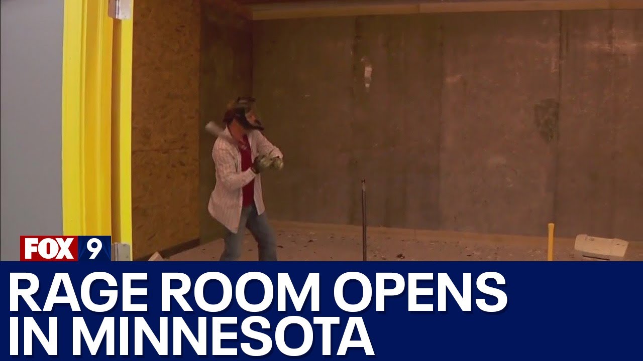 WreckIt Rage Room opens in Savage
