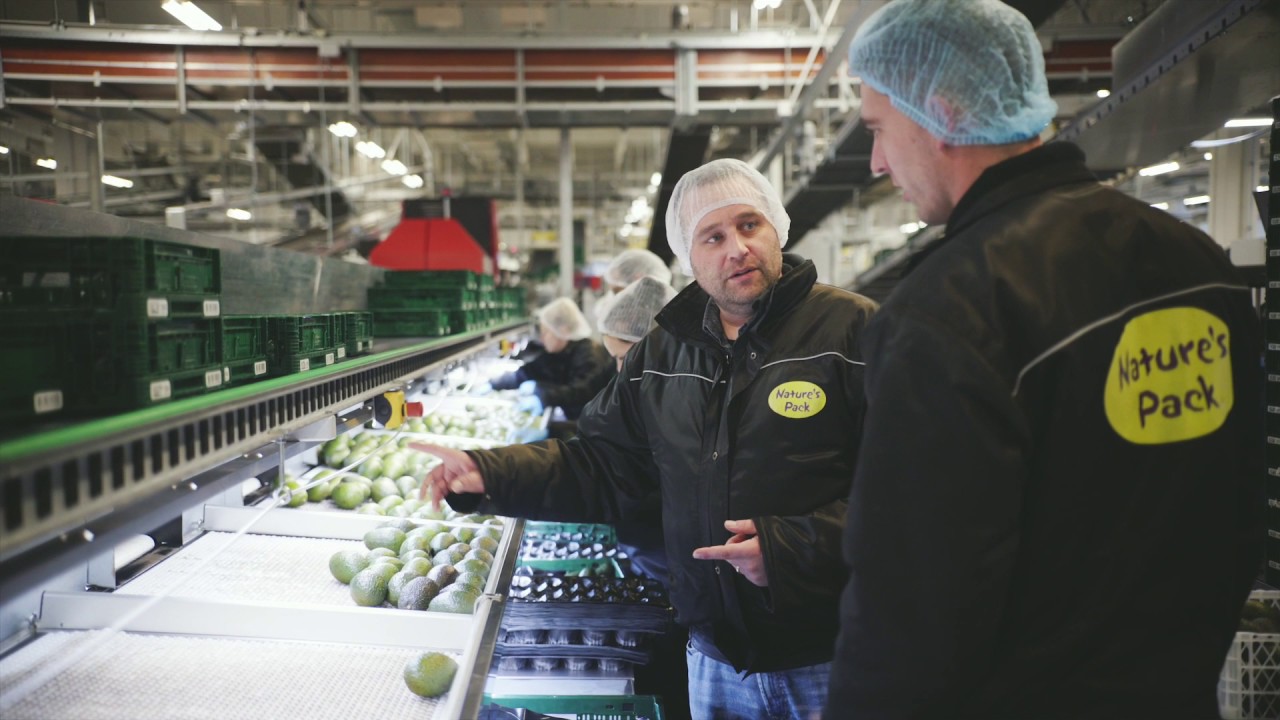 Werken op de productie afdeling van Nature's Pride