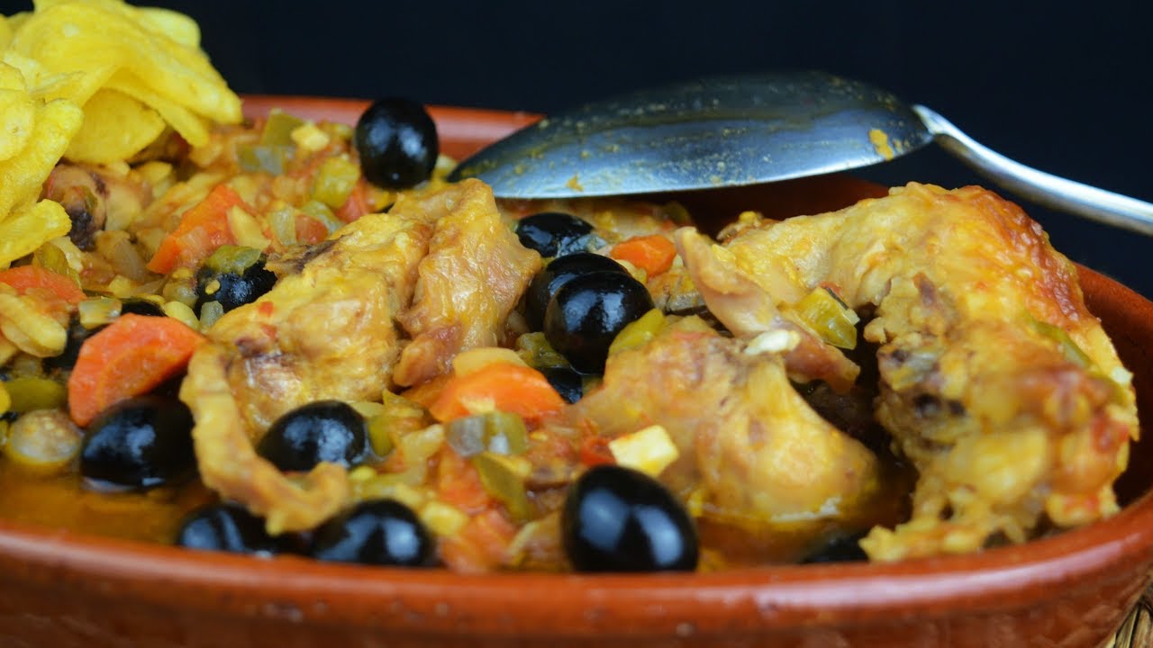 Receta de conejo con tomate y aceitunas al estilo mediterráneo