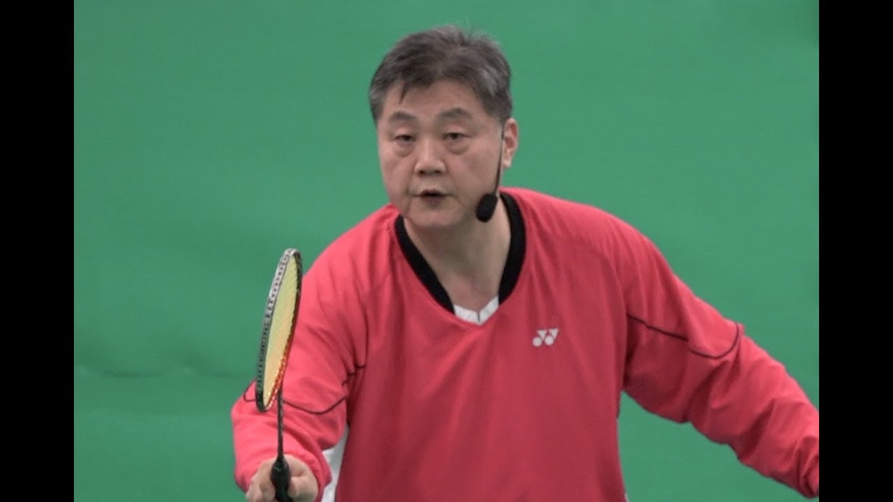 Badminton: How To Do Smash Defence In Doubles (4) The Right Grip