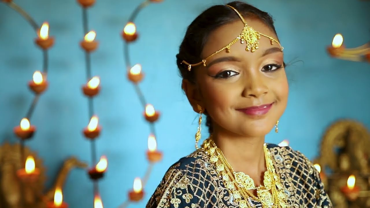 Katelin Sultan - Yashomati Maiya Se Bole Nandala [2022 Bhajan]