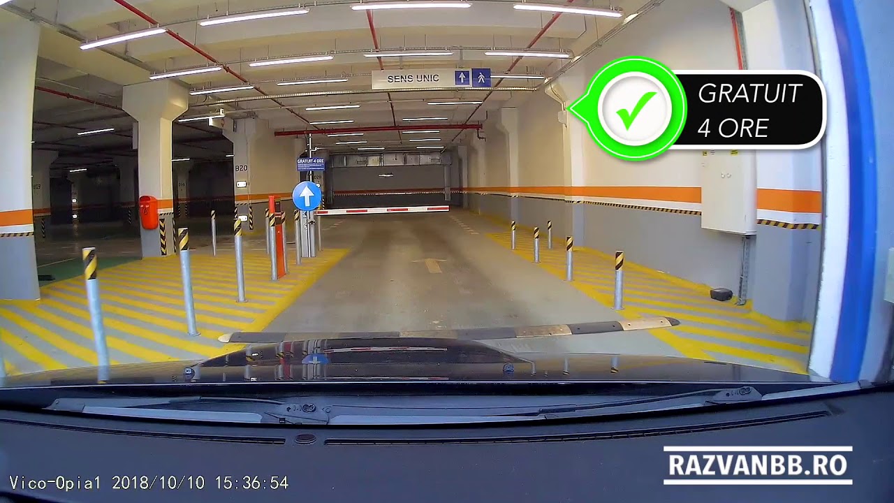 Parcare subterana de la Dedeman Baneasa pa care n-o folosește nimeni