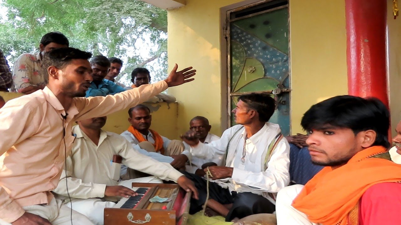 हे अंजनि के लाल तुम्हारी महिमा जग मैं छाई