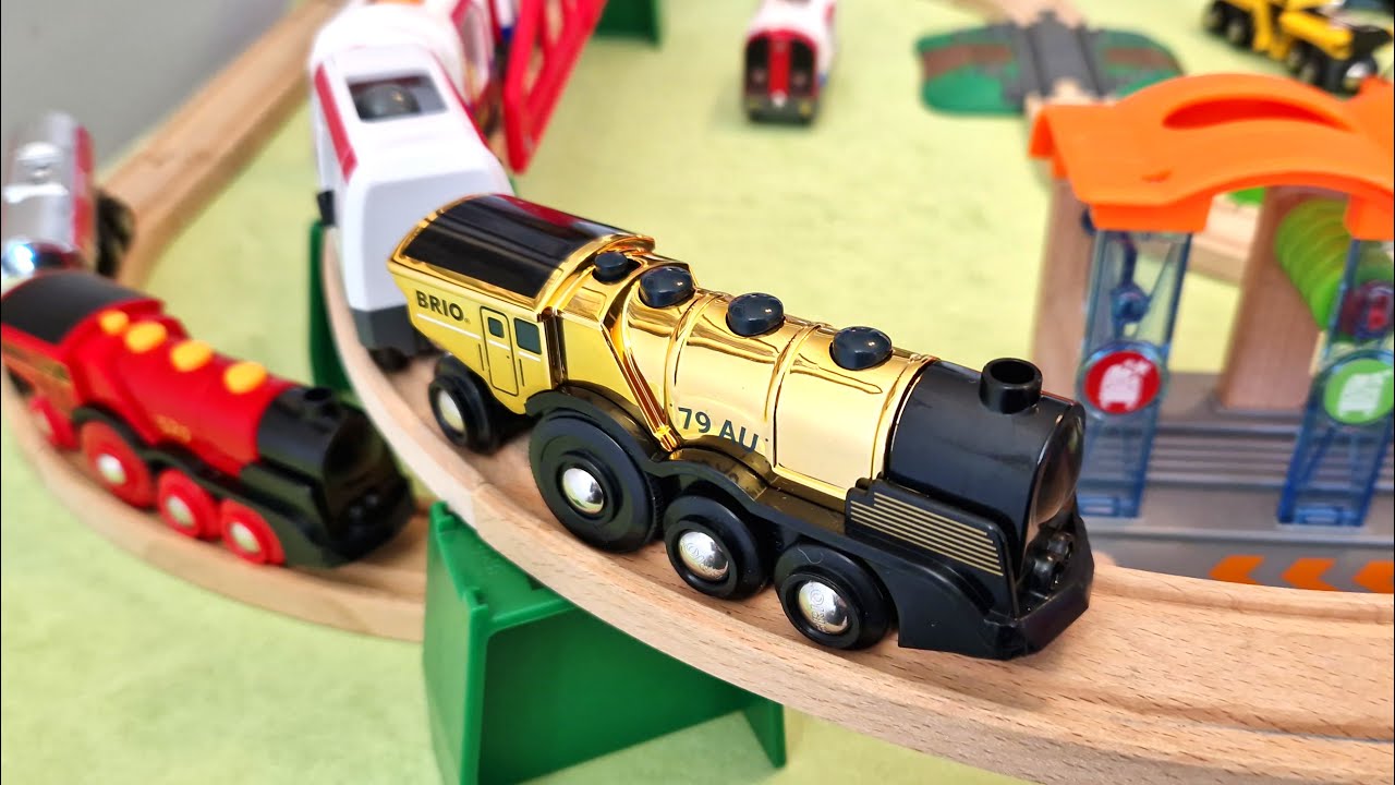 Build and play with wooden trains and the steam locomotive