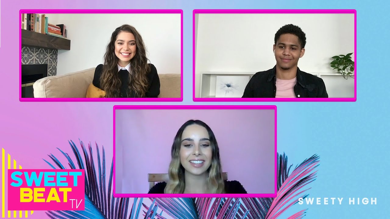 Auli'i Cravalho and Rhenzy Feliz&nbsp; Reveal Their Instant Chemistry | Netflix &lsquo;All Together Now&rsquo;