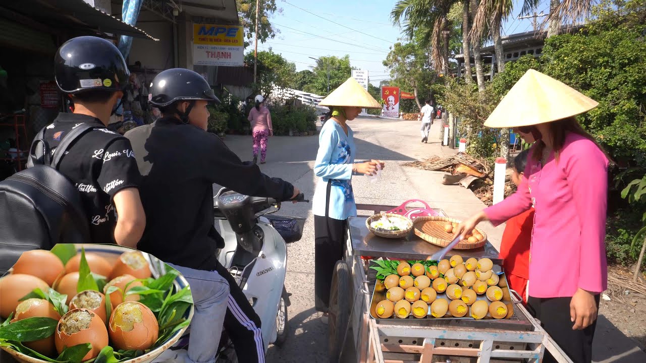 Hột Gà Nướng Thơm Ngon Vừa Đẩy Xe Ra Bán Dạo 1 Vòng Là Hết Sạch