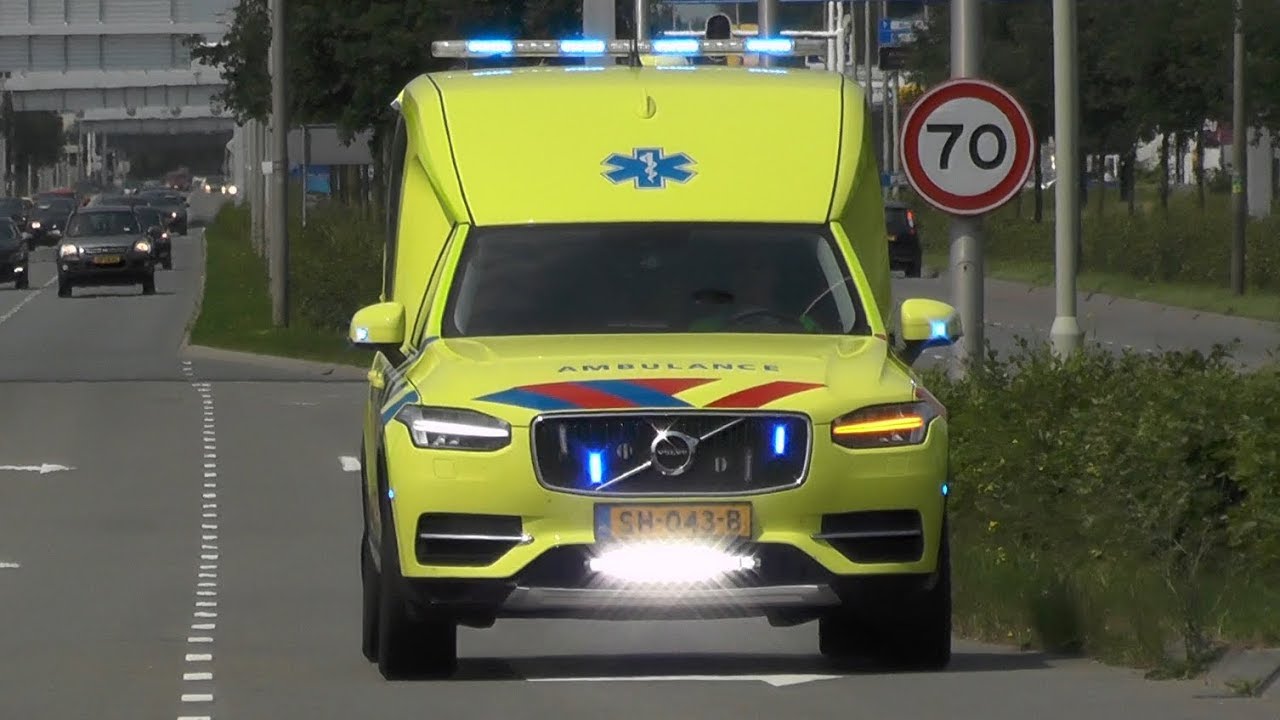[2x Wail][09.06.2018] Diverse [IC-]ambulances met spoed in Zwolle