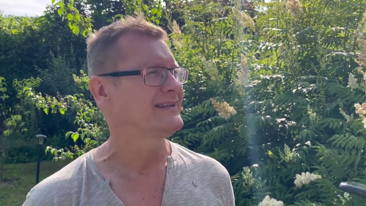 Ezernél több növény pompázik a pusztaberki Deres-kertben