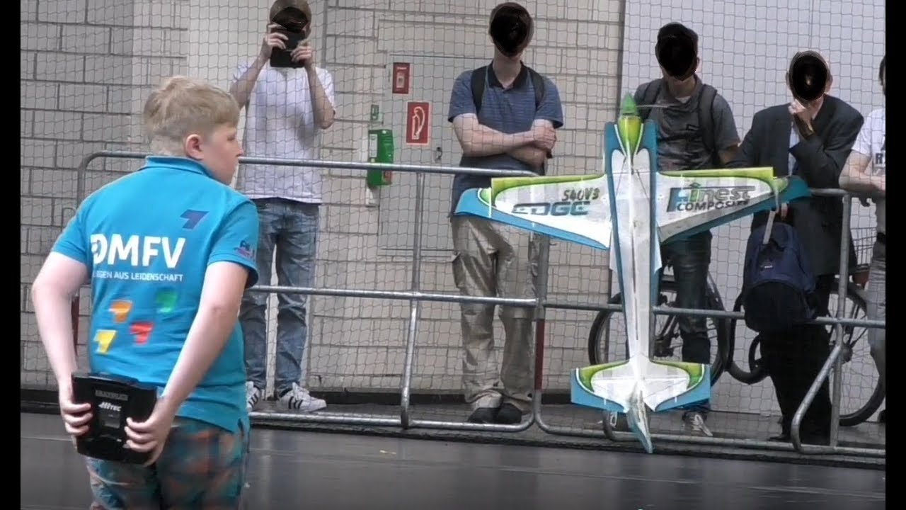 Intermodellbau Dortmund 2018 - Martin Münster with his EDGE 540